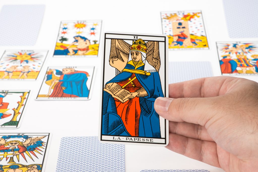 , La Papesse dans le tarot de Marseille