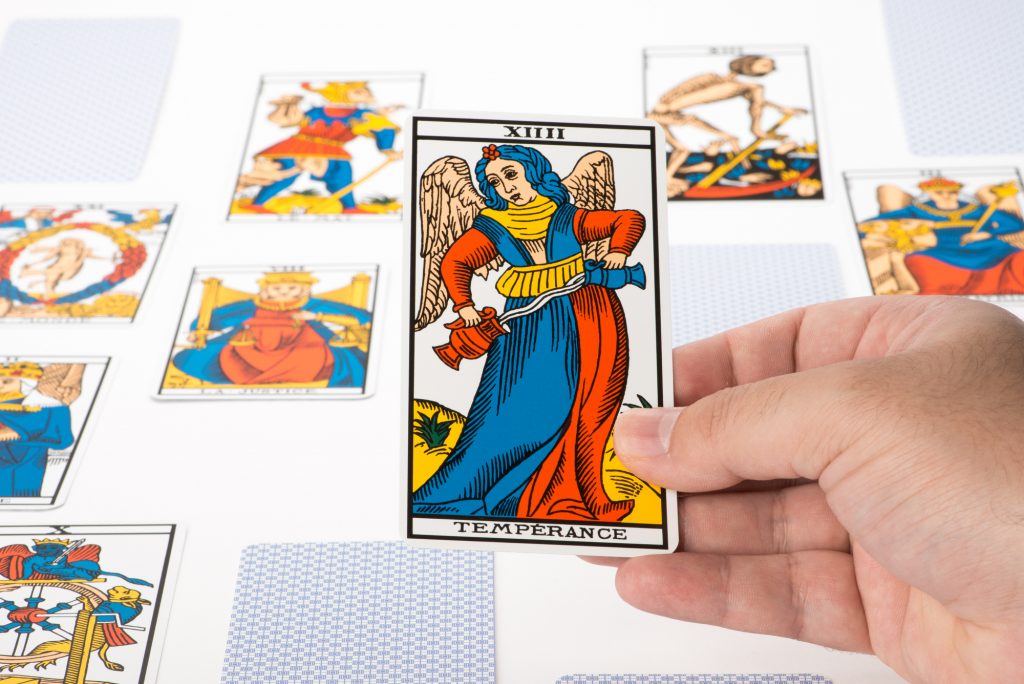 , La Tempérance dans le tarot de Marseille