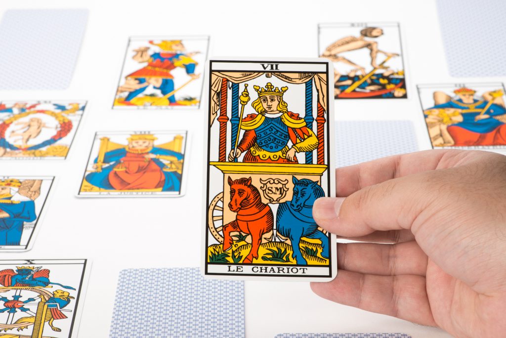 Le Chariot dans le tarot de Marseille